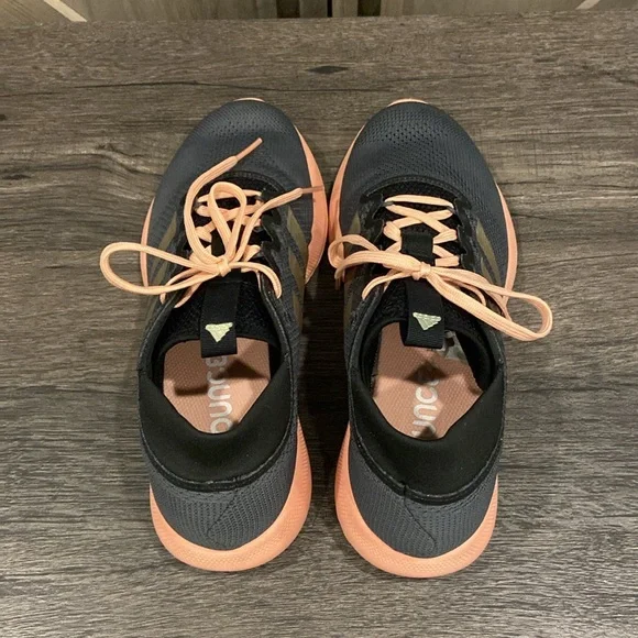 Adidas Women's Gray and Pink Running Shoes 7.5 - Picture 6 of 9